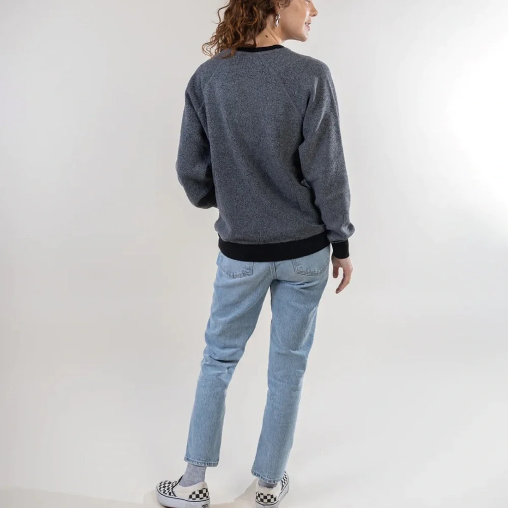 Feat Womens BlanketBlend Crewneck - Picture 5 of 11